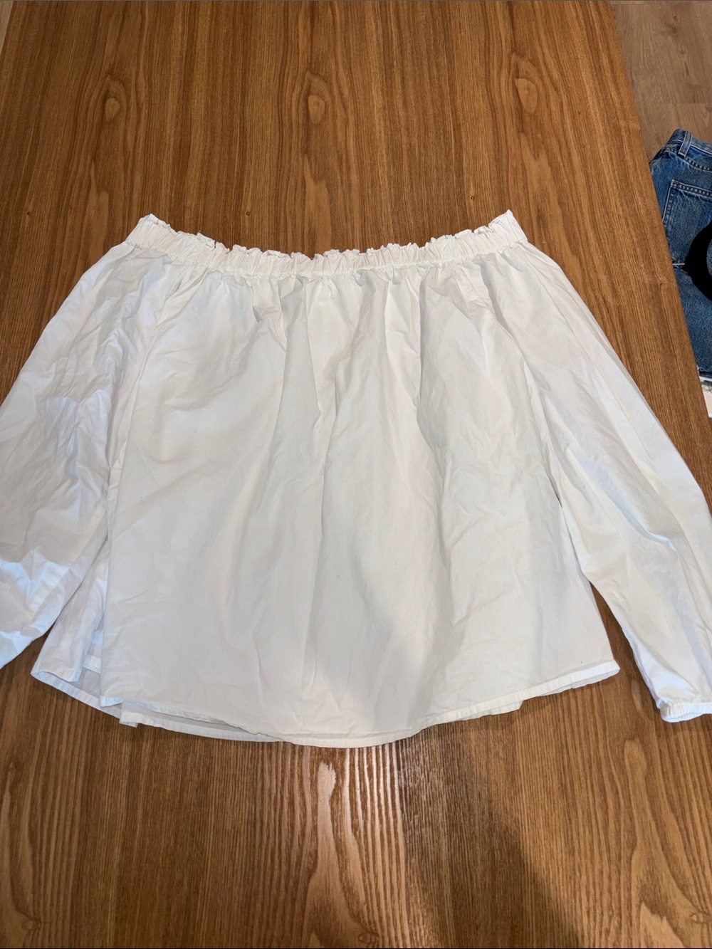 GAP White Elastic Waist Off-Shoulder Top